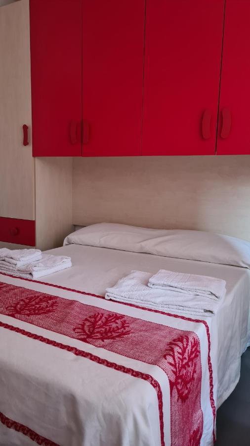 Red & Blue Rooms Olbia Eksteriør billede